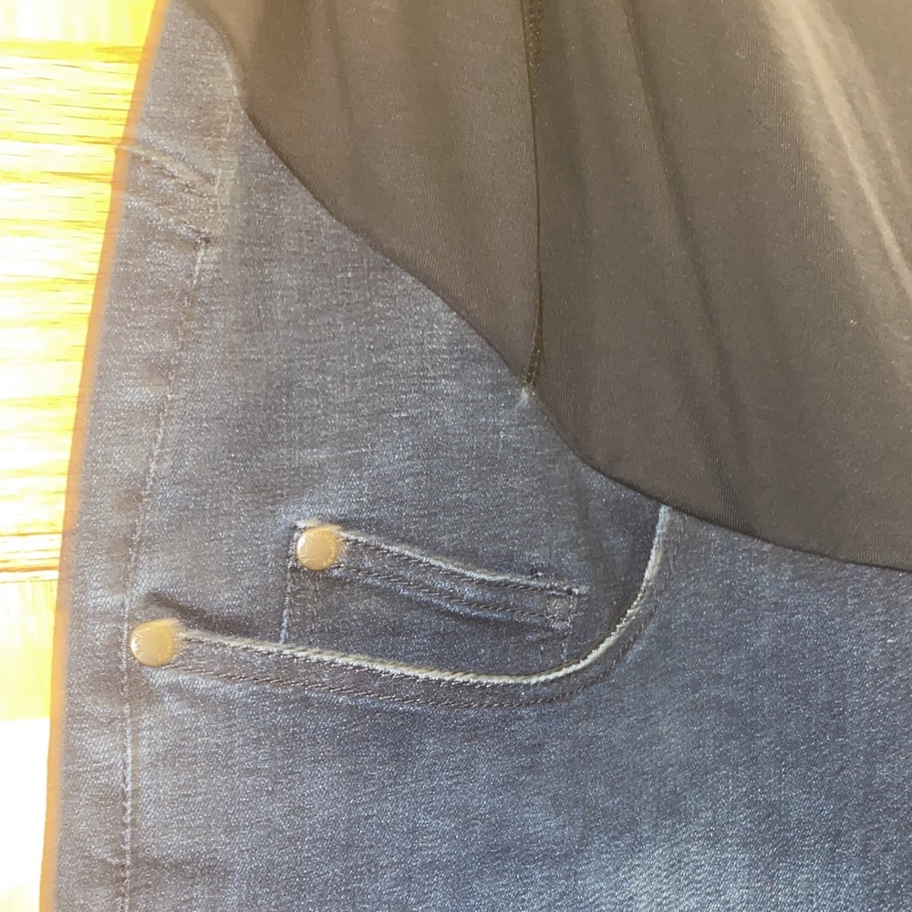 Kimi + Kai Maternity Straight Leg Denim Jeans - Picture 6 of 9